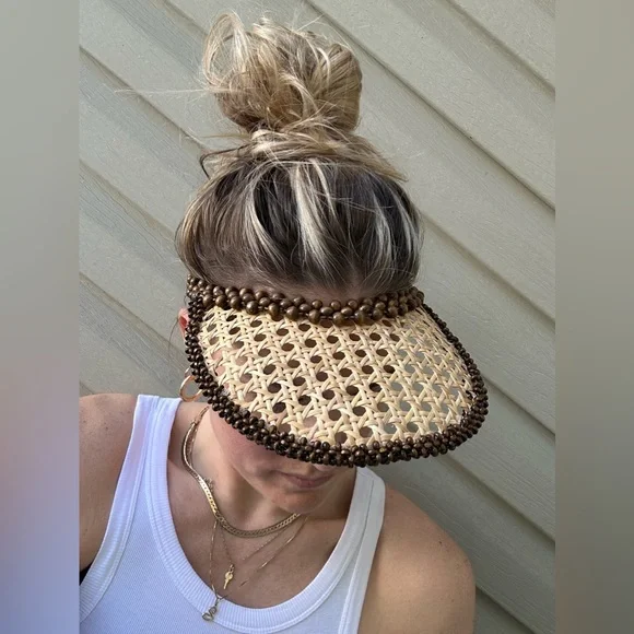 Designer ROSANTICA Sun Visor - Picture 4 of 11